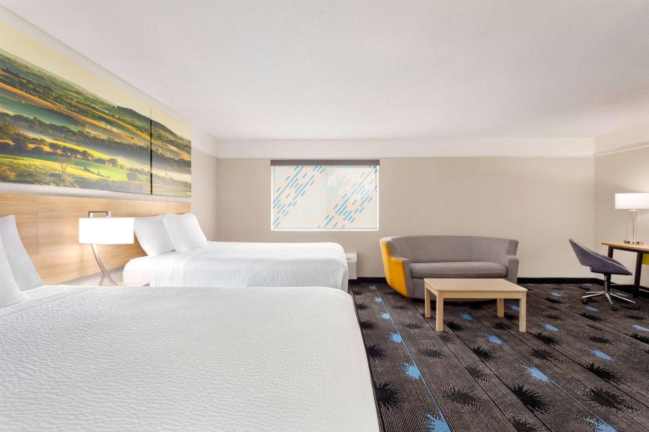 Days Inn By Wyndham Kansas City International Airport Esterno foto